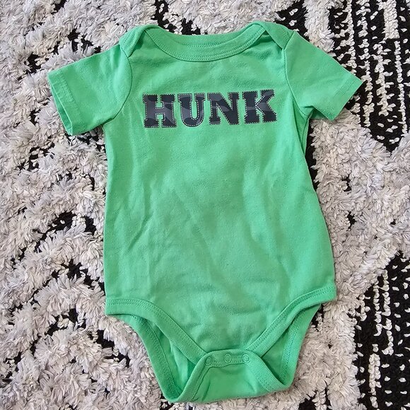 Circo Baby Boy Green with Navy Camouflage Hunk Bodysuit Size 6-9 Months - Picture 1 of 4